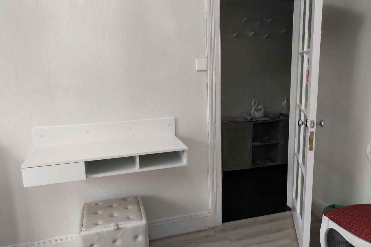 شقة بلفاست  في Aunty Katie'S House, Ni Tourist Board Certified With Free Continental Breakfast المظهر الخارجي الصورة