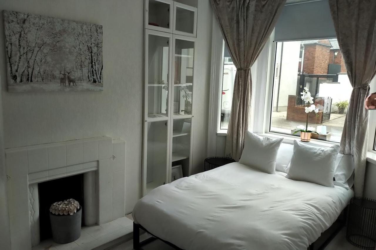 شقة بلفاست  في Aunty Katie'S House, Ni Tourist Board Certified With Free Continental Breakfast المظهر الخارجي الصورة